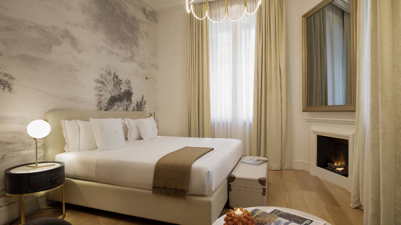 Elizabeth-Unique-Hotel-Roma-Suite-SPA-DSC-1822a